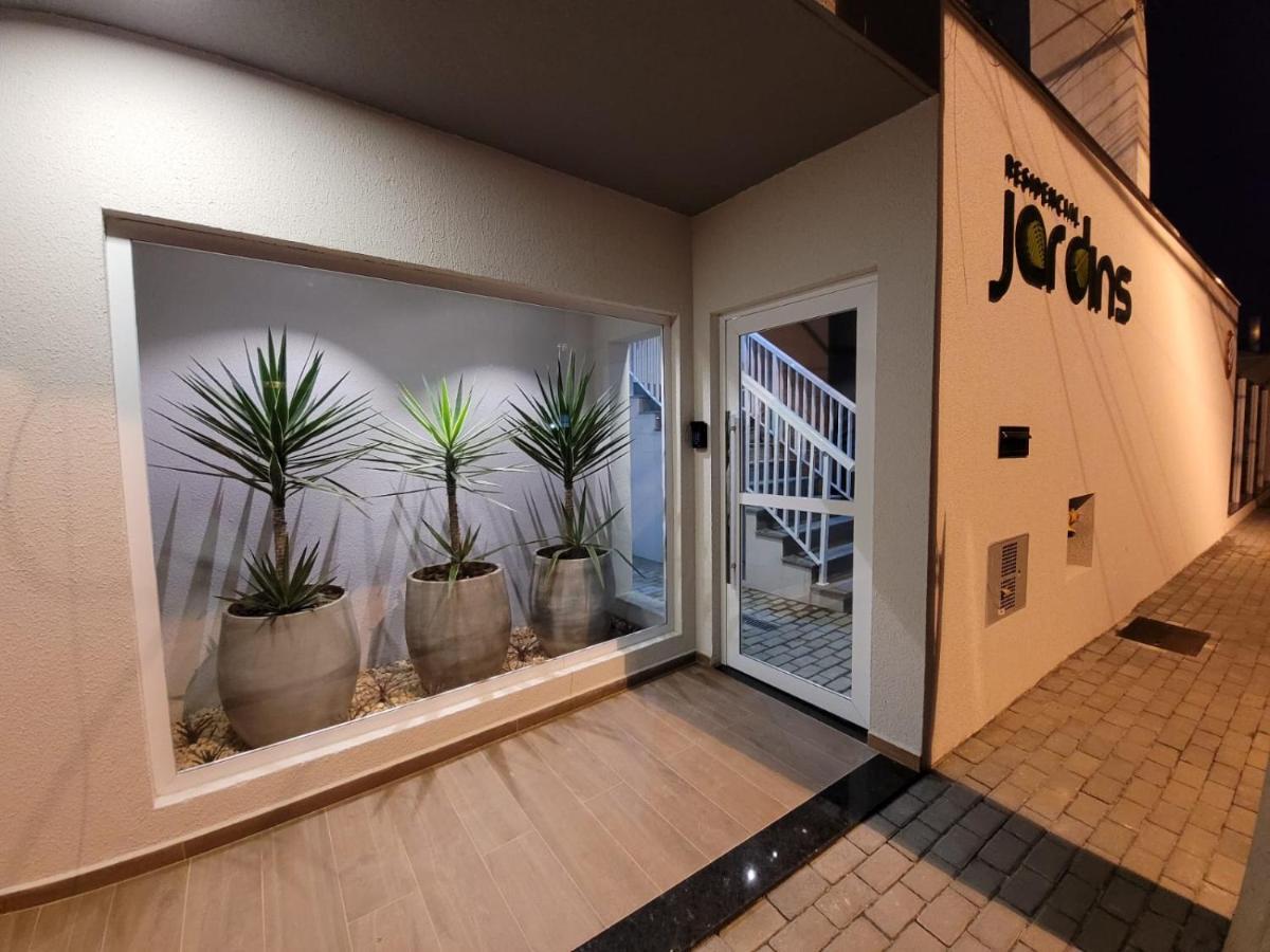 Apartamento Com Piscina No Centro Apartment Ubatuba Exterior foto